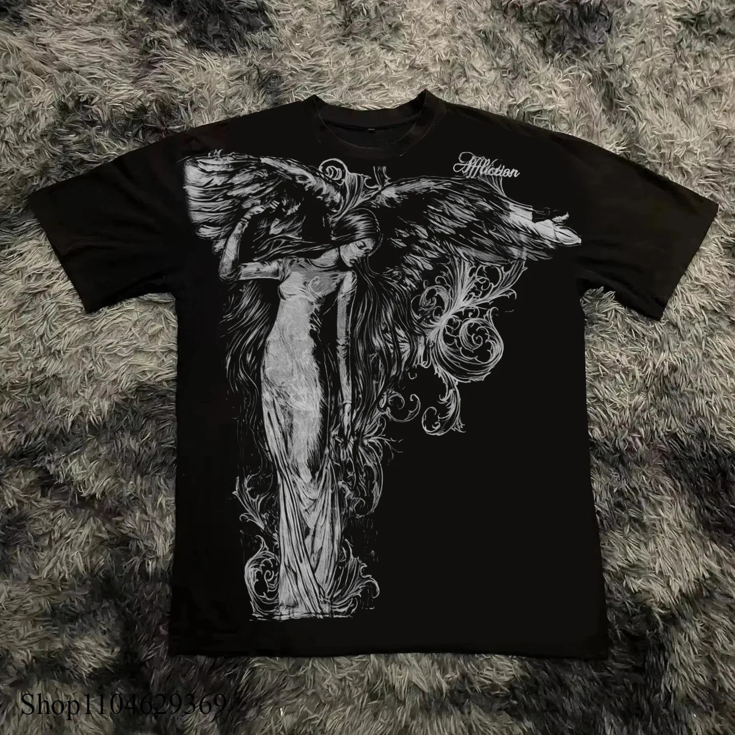T-Shirts & Tops